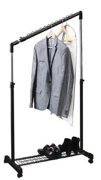 Perchero inclinado negro y plateado con altura ajustable