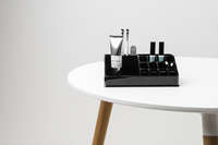 Organizador de maquillaje y productos de belleza, negro