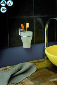 Porta cepillos de dientes auto adhesivo Bestlock Magic