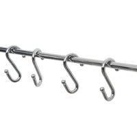 Barra de 8 ganchos reposicionable